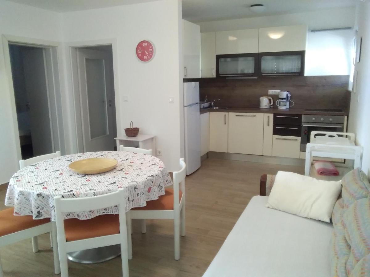 Apartmani Mateo Primošten Esterno foto