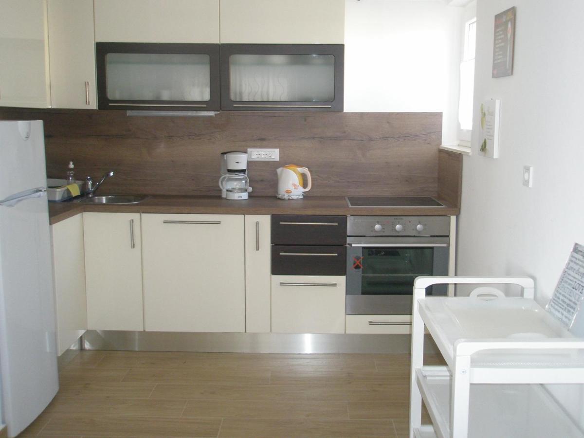 Apartmani Mateo Primošten Esterno foto